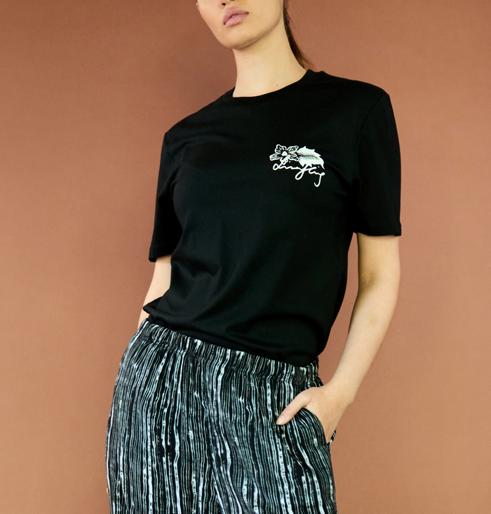LOGO UNISEX SHORT SLEEVE T-SHIRT * pre order until June 15